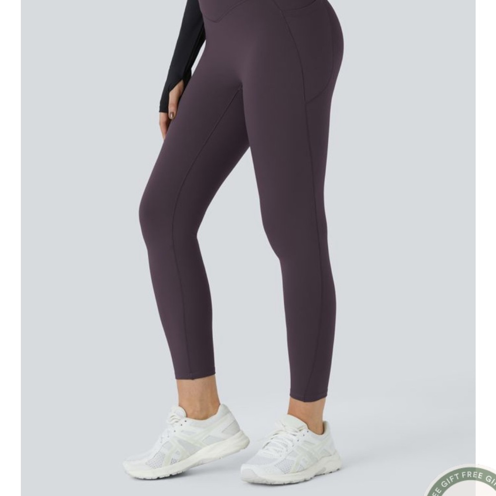 Halara dark plum leggings with pockets